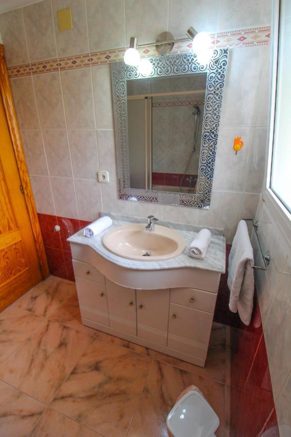 Great Villa, Sea Views, 20 Secs Walk To The Beach, Bbq, 9 People, 5 Mins Car From Alicante City Center, Sailing Club 3 Mins Walk Экстерьер фото