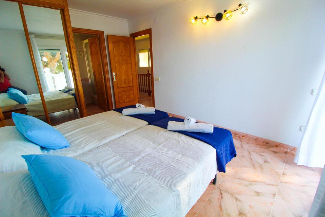 Great Villa, Sea Views, 20 Secs Walk To The Beach, Bbq, 9 People, 5 Mins Car From Alicante City Center, Sailing Club 3 Mins Walk Экстерьер фото