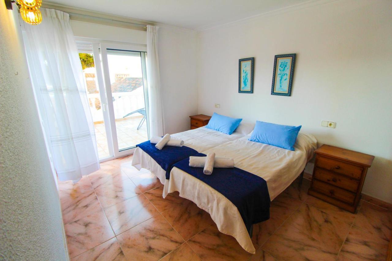 Great Villa, Sea Views, 20 Secs Walk To The Beach, Bbq, 9 People, 5 Mins Car From Alicante City Center, Sailing Club 3 Mins Walk Экстерьер фото