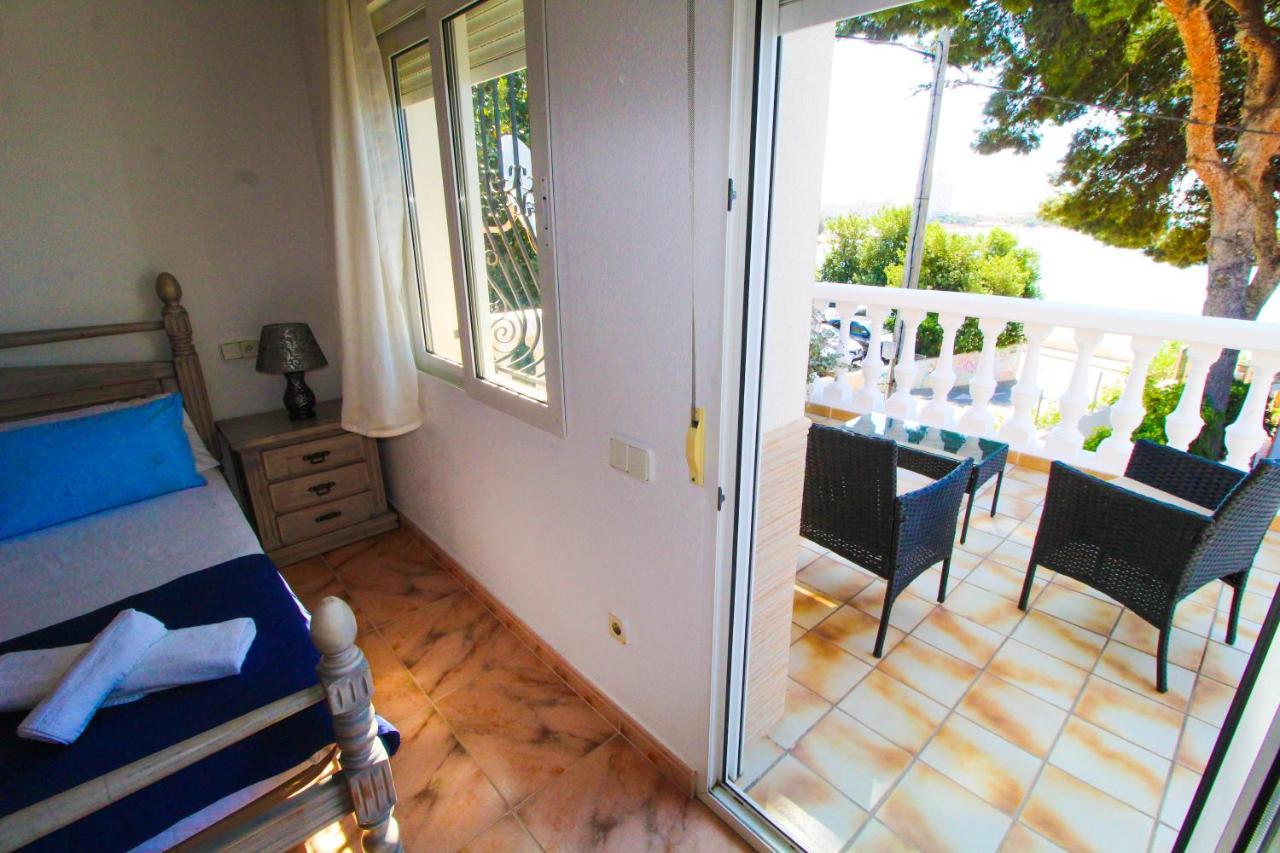 Great Villa, Sea Views, 20 Secs Walk To The Beach, Bbq, 9 People, 5 Mins Car From Alicante City Center, Sailing Club 3 Mins Walk Экстерьер фото
