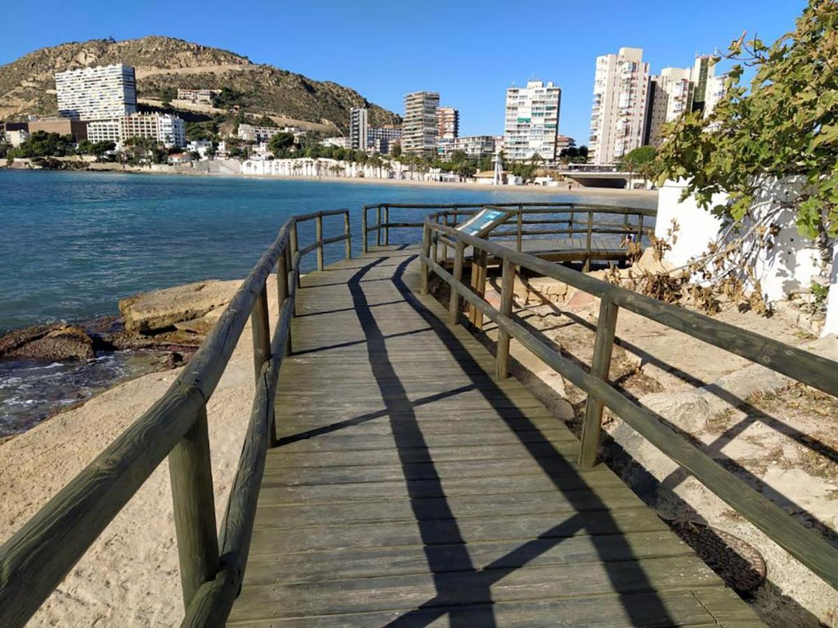 Great Villa, Sea Views, 20 Secs Walk To The Beach, Bbq, 9 People, 5 Mins Car From Alicante City Center, Sailing Club 3 Mins Walk Экстерьер фото